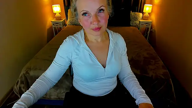 Chat +18 de NicoletteRose_ ao vivo