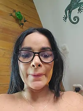 CataleyaRusso's Live XXX Chat