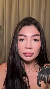 Roxanne_08 Adlı Modelin Canlı XXX Sohbeti