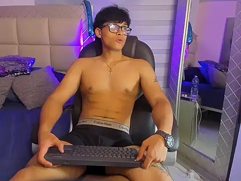 Pokazy przed kamerką – mathias_oberlin