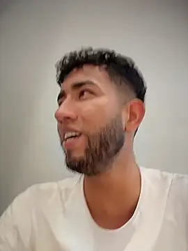 XXX chat uživo modela liam_bronw