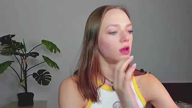 Sweet_Piece Live XXX-chat