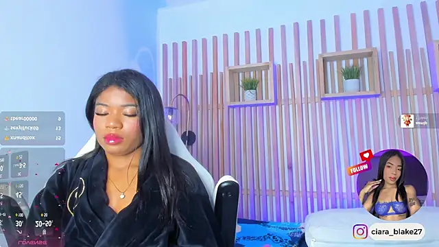 Chat +18 de ciara_blake ao vivo
