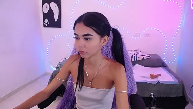 Valery_tiny: онлайн-секс-чат