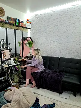 ScarletCallings_420's Live XXX Chat