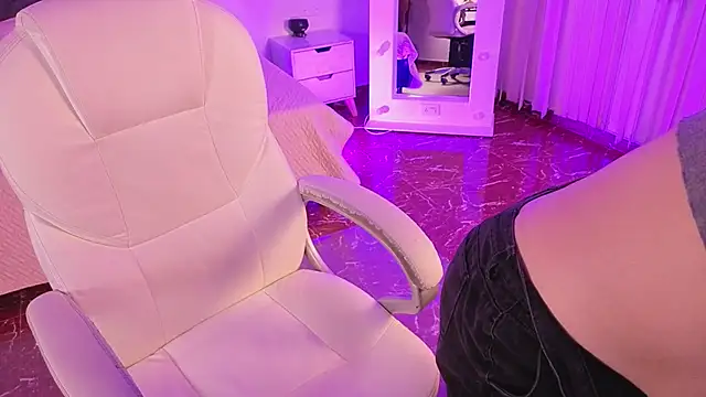 littlee_red's Live XXX Chat