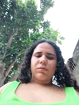 ValeriaSantos-のライブXXXチャット