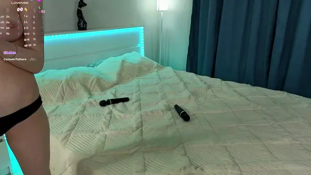 TwinklyAngels Live XXX-Chat