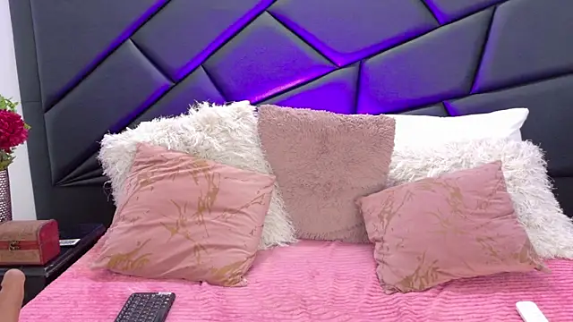 MaryDeniro's Live XXX Chat