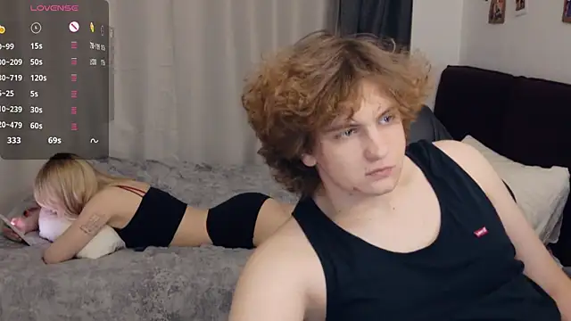 minions2 webcam show