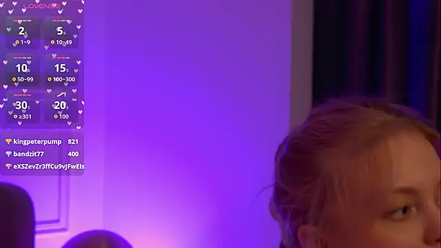 MollyHilton's Live XXX Chat