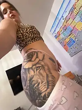 TheCinderella: онлайн-секс-чат