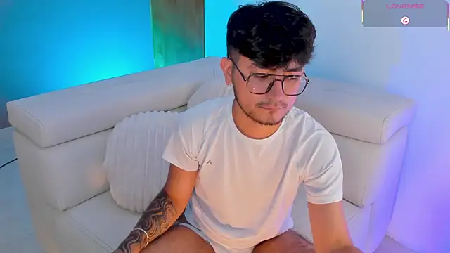 Pertunjukan Kamera Web Dante_Rushx