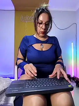 Rubi424 Chat XXX in diretta