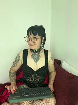 Živý XXX chat Ravenna666_