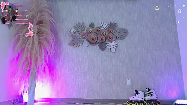 Онлайн чат XXX laraa_jeean