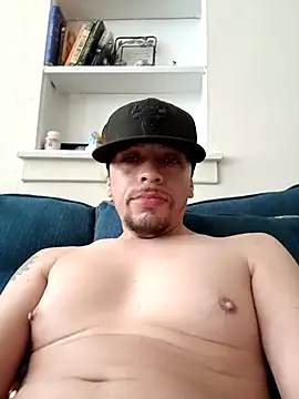 HungThugのライブXXXチャット