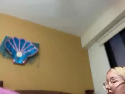 Mermaid-hana's Live XXX Chat