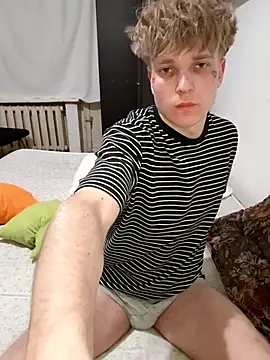 Paradeevich_AndのライブXXXチャット