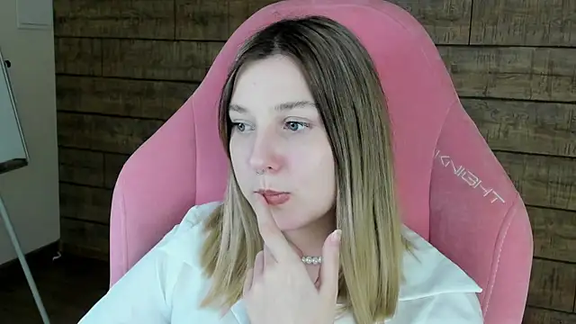 TinnaBurton 现场XXX聊天