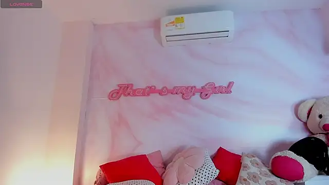 Adalyn_Cute 现场XXX聊天