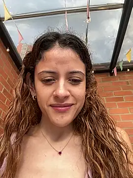 alana15's Webcam Show