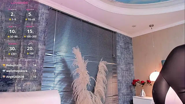 Chat +18 de NathalyLeen ao vivo