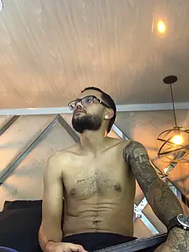 KyleJoss30のライブXXXチャット