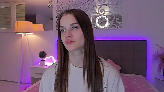 XXX chat uživo modela LuisaClover