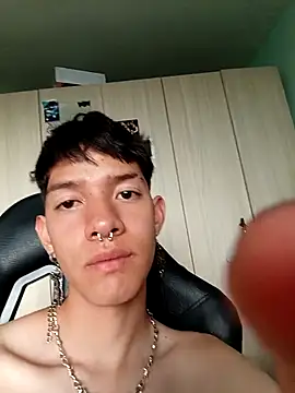 heyy_noah11 Live XXX-Chat