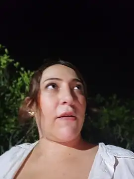 VickyHoult – Naživo XXX chat