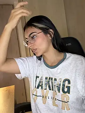 XXX chat uživo modela Cat2525