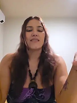 แชท XXX สดของ MiaRides19