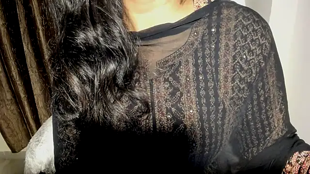 دردشة TheShyGirl_ الجنسية المباشرة