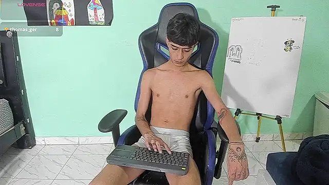 TYLERhHOT2005 Chat XXX live