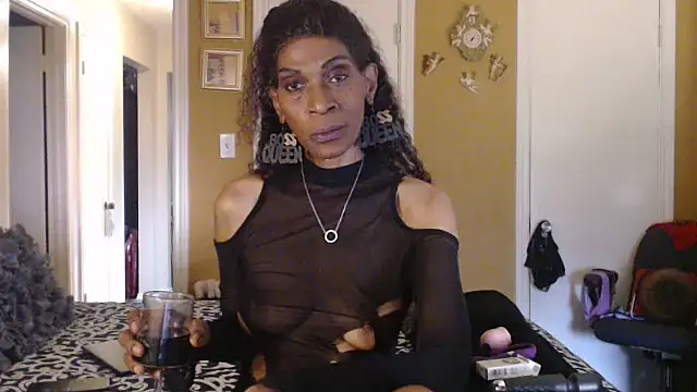 DivatheSnakecharmer 라이브 XXX 채팅