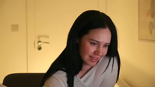 mira_mmira's Live XXX Chat