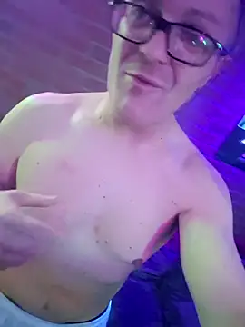 Show modela chronic_vibez na web-kameri