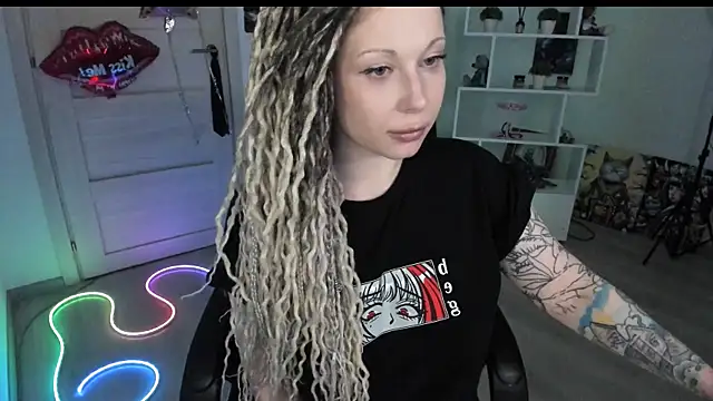 HoneySallyMoore Chat XXX in diretta