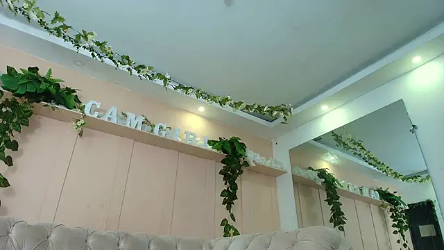 sofia_laverde's Live XXX Chat