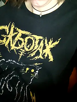 XXX chat uživo modela Aashikalaa