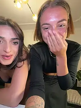 italianPassion: διαδικτυακό σόου στην κάμερα