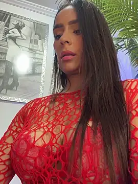 Mau_White Chat XXX in diretta