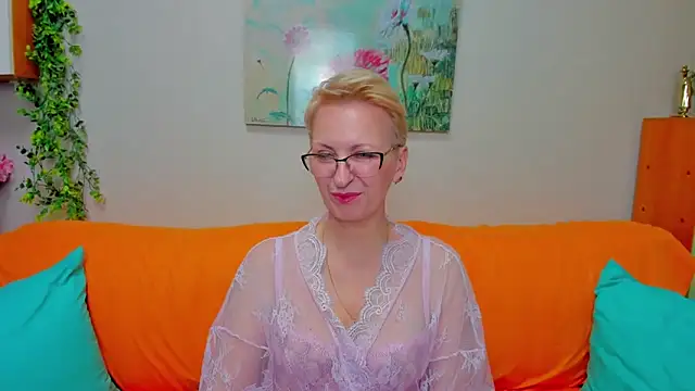 iamyourdream89 élő XXX-chatje