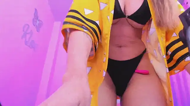 KloeJonnes_ 即時 XXX 聊天