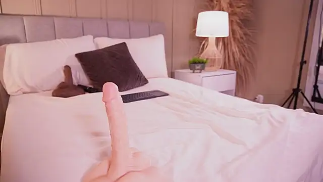 curvyliciousss' Live XXX Chat