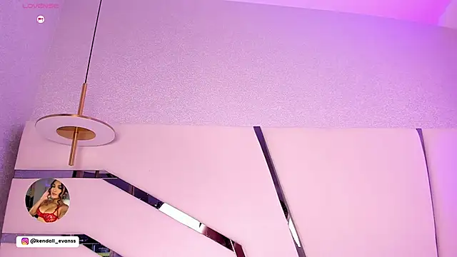Kendall__evanss Chat XXX live