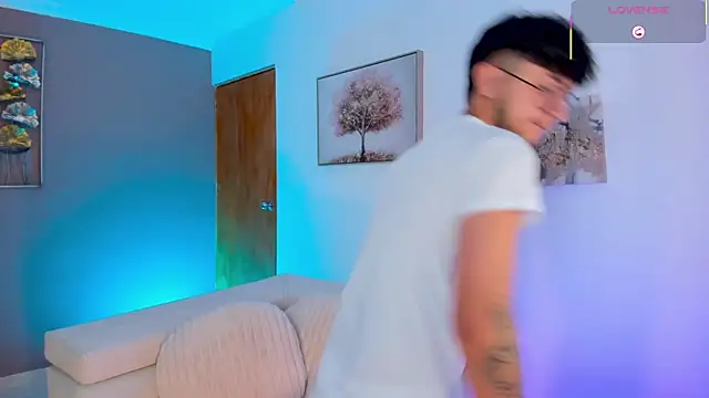 Pertunjukan Kamera Web Dante_Rushx