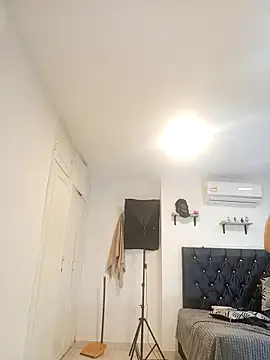 MariaGaitan's Live XXX Chat