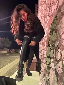 Lalla_Amani Show in webcam